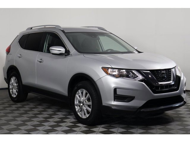 2019 Nissan Rogue SV photo 3