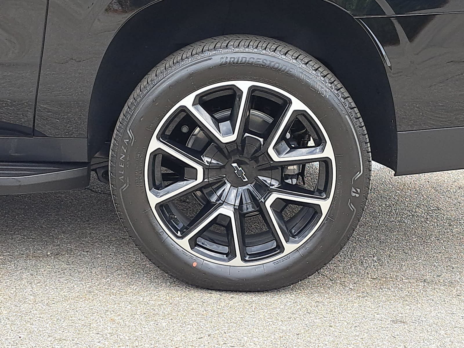 2026 Chevrolet Suburban RST - Photo 37
