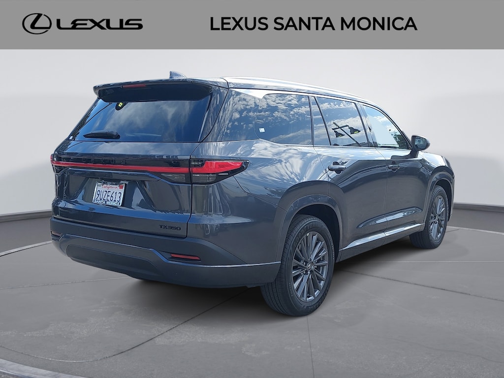 2025 Lexus TX 350 photo 3