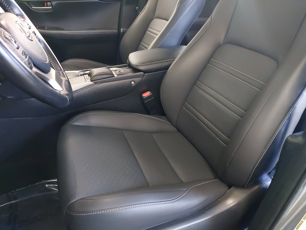 2021 Lexus NX 300 photo 14