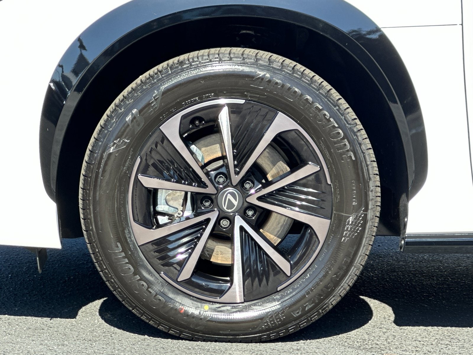 2026 Lexus RZ Base - Photo 33