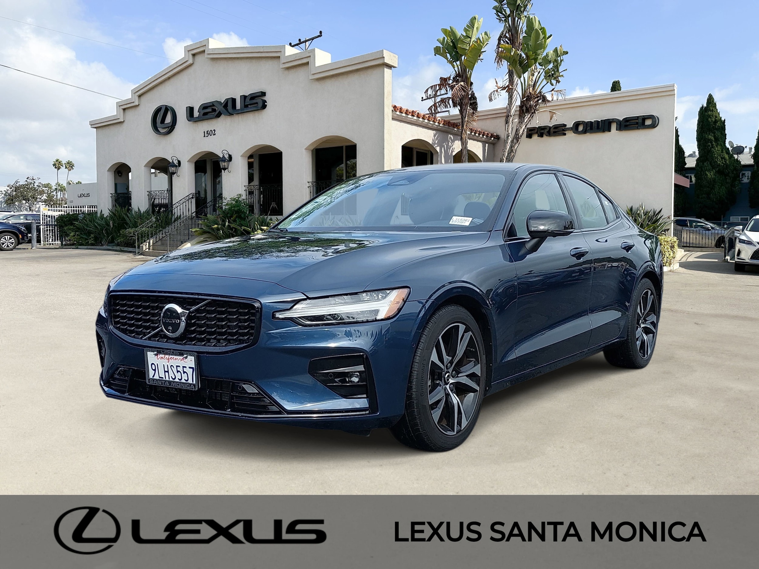 2024 Volvo S60 Plus's photo