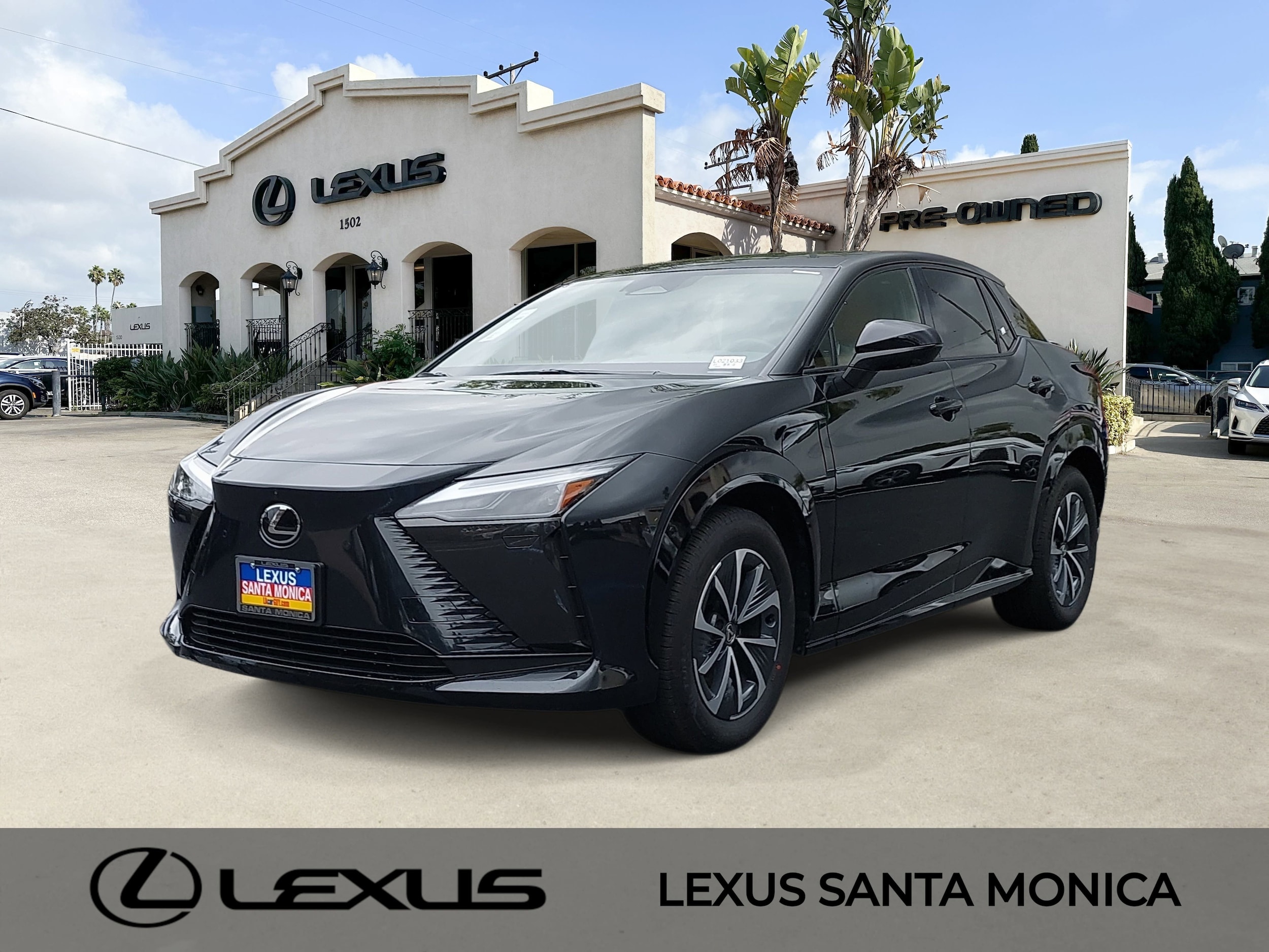 2023 Lexus RZ Premium's photo