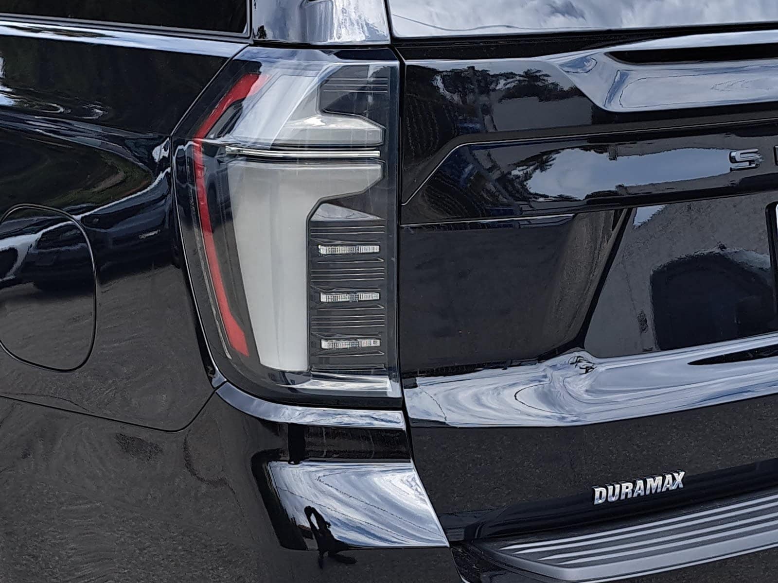 2026 Chevrolet Suburban RST - Photo 38