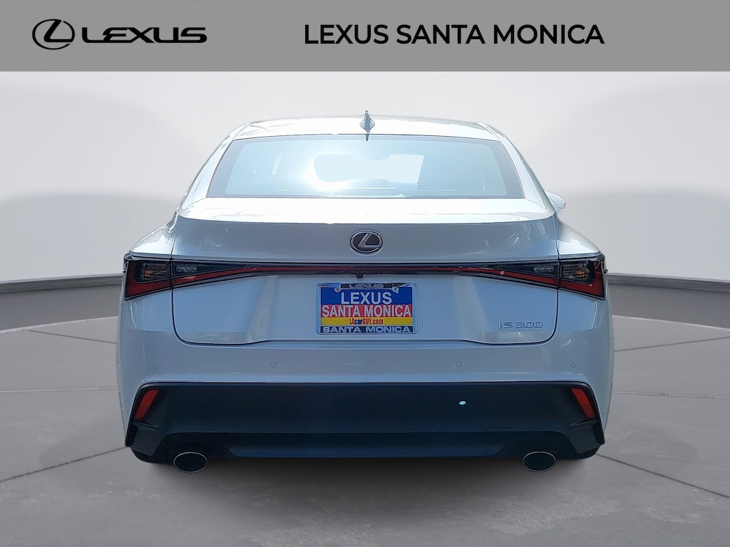 2025 Lexus IS 300 photo 4