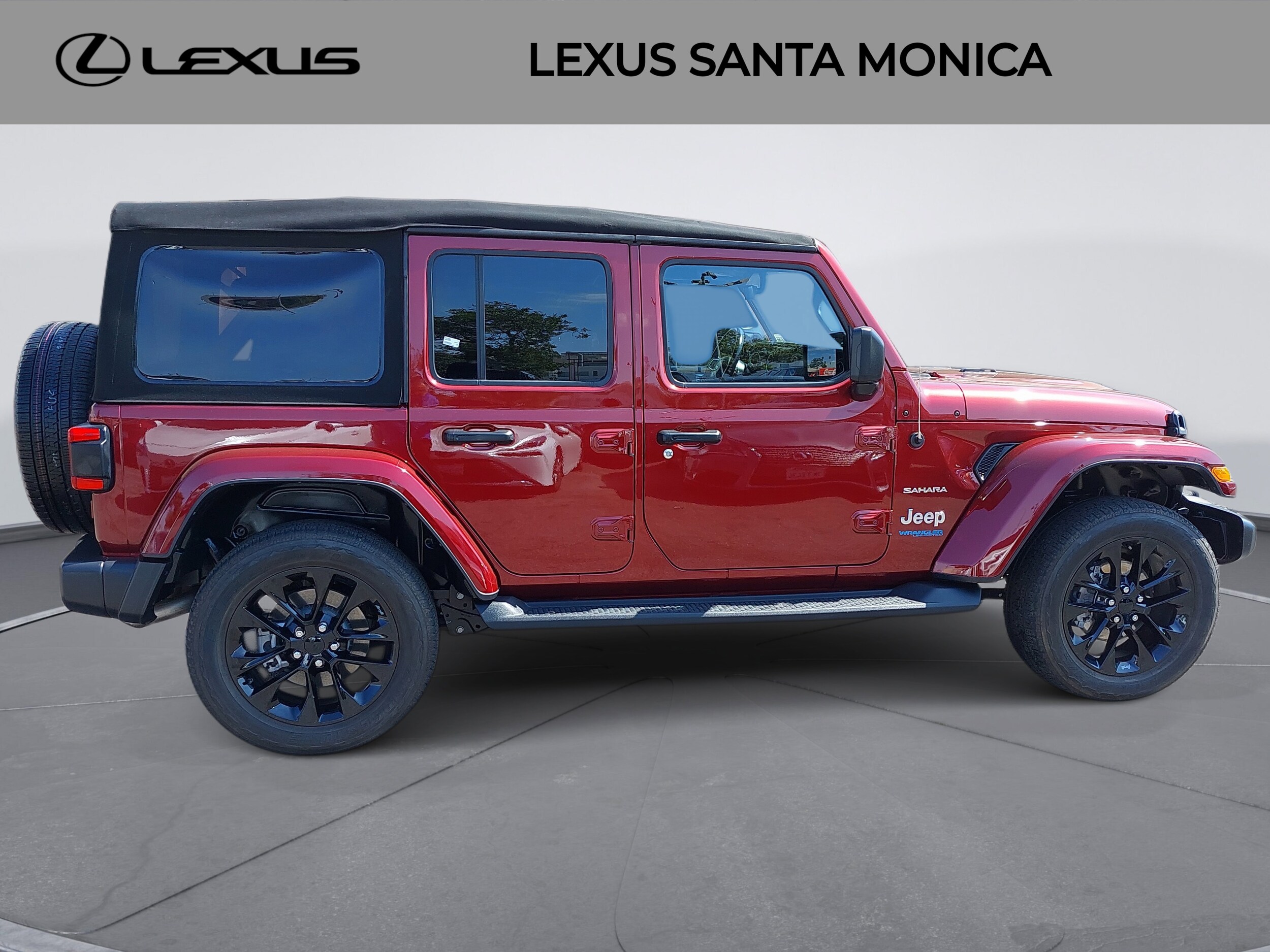 2021 Jeep Wrangler Unlimited Sahara 4xe photo 3