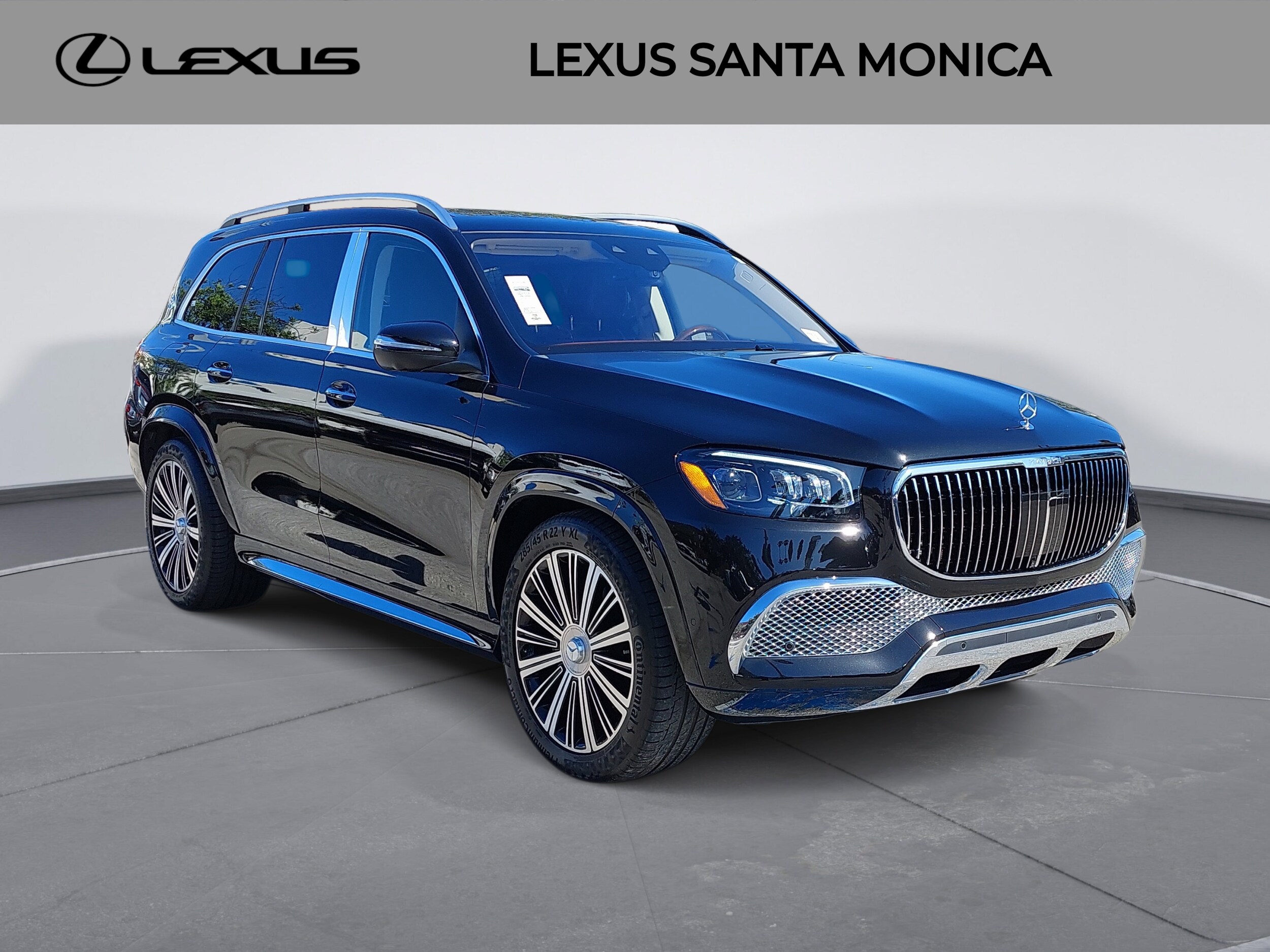 2023 Mercedes Benz GLS Maybach 600 4MATIC photo 2