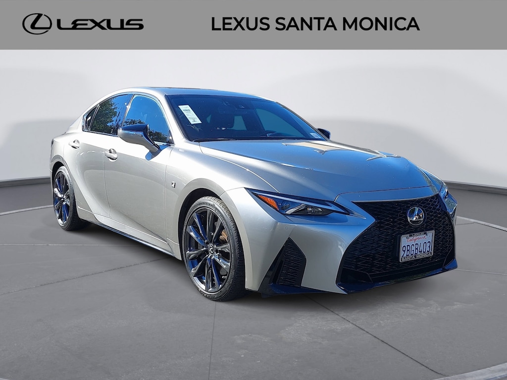 2022 Lexus IS 350 F SPORT photo 3