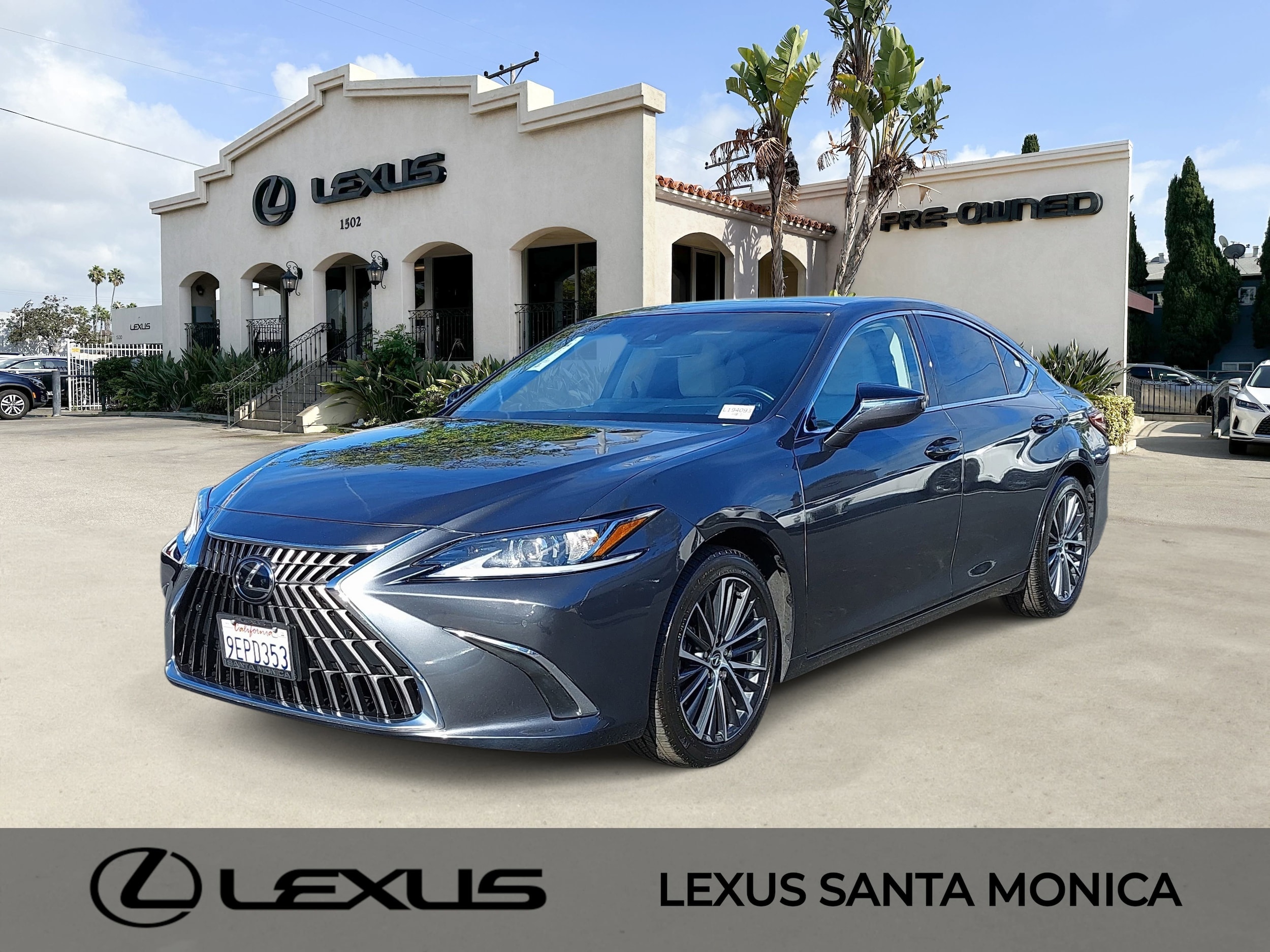 2025 Lexus ES 350's photo