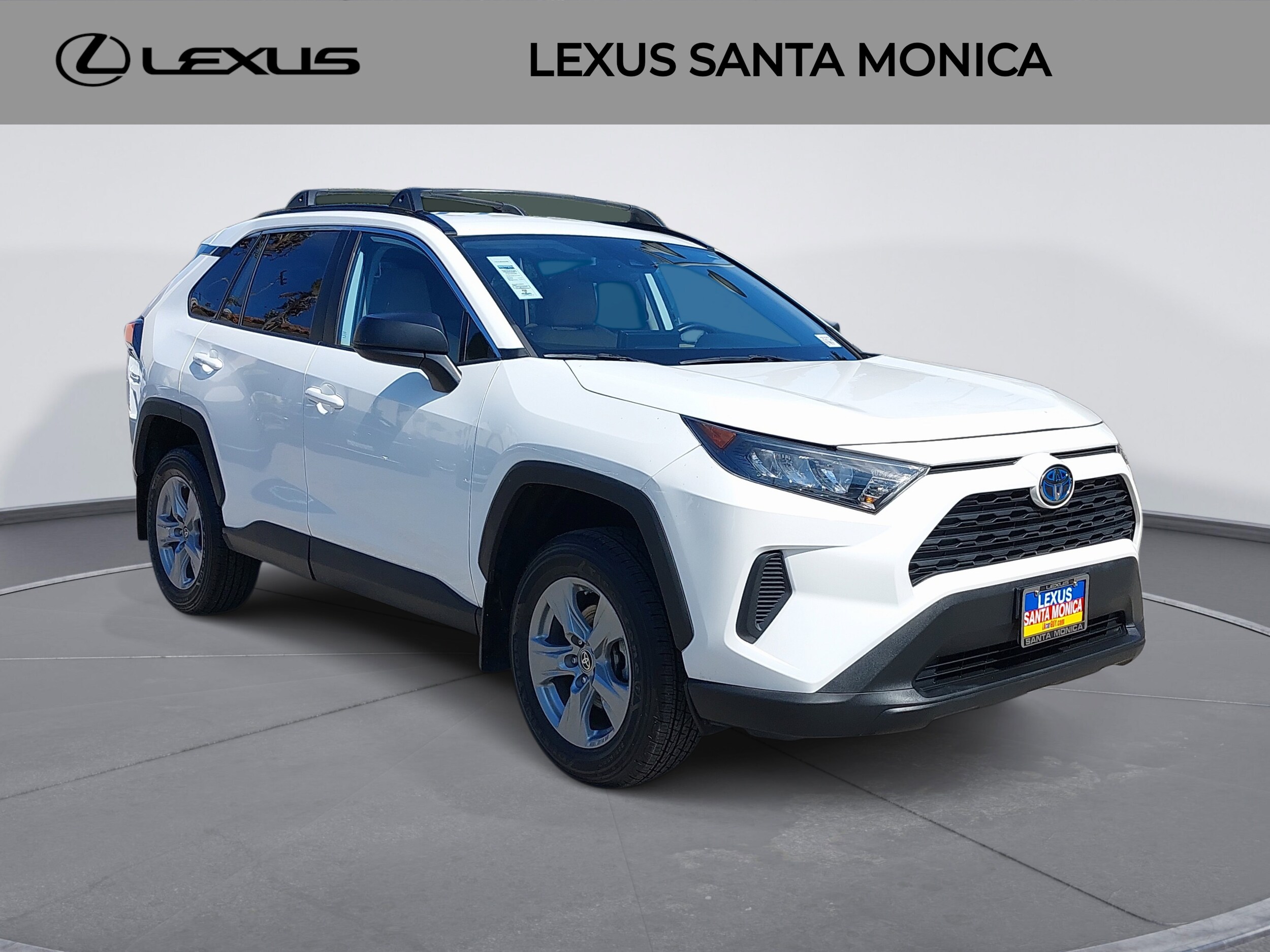 2022 Toyota RAV4 Hybrid LE photo 3