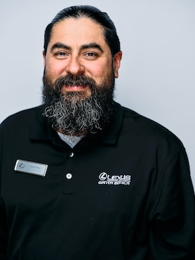 Staff member Manny Ruiz from 1ea99cce96f2