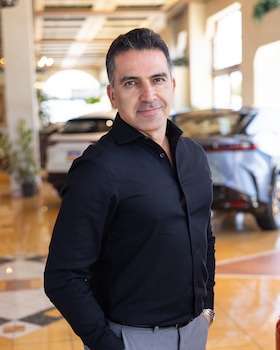 Staff member Houman Armani from 89926e22b2c5