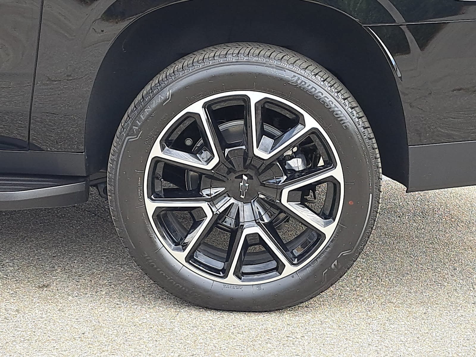 2026 Chevrolet Suburban RST - Photo 37