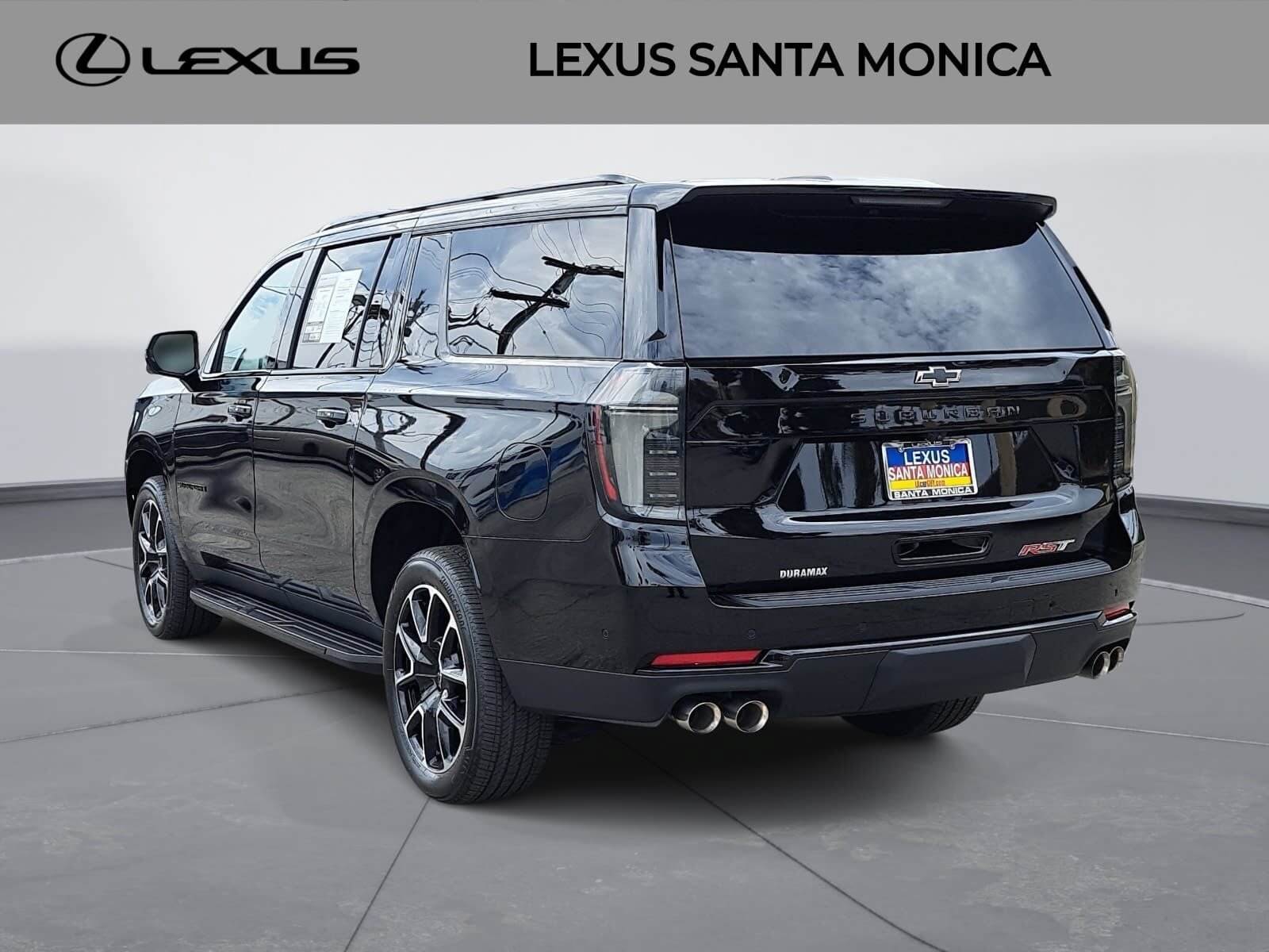 2026 Chevrolet Suburban RST - Photo 7