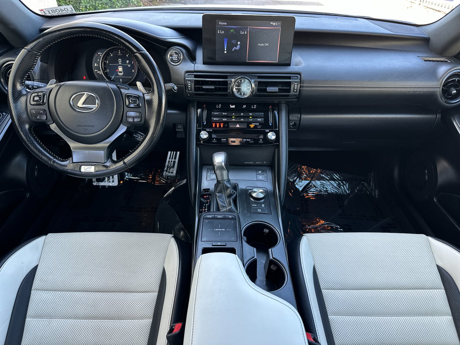 2025 Lexus IS 350 F SPORT - Photo 15