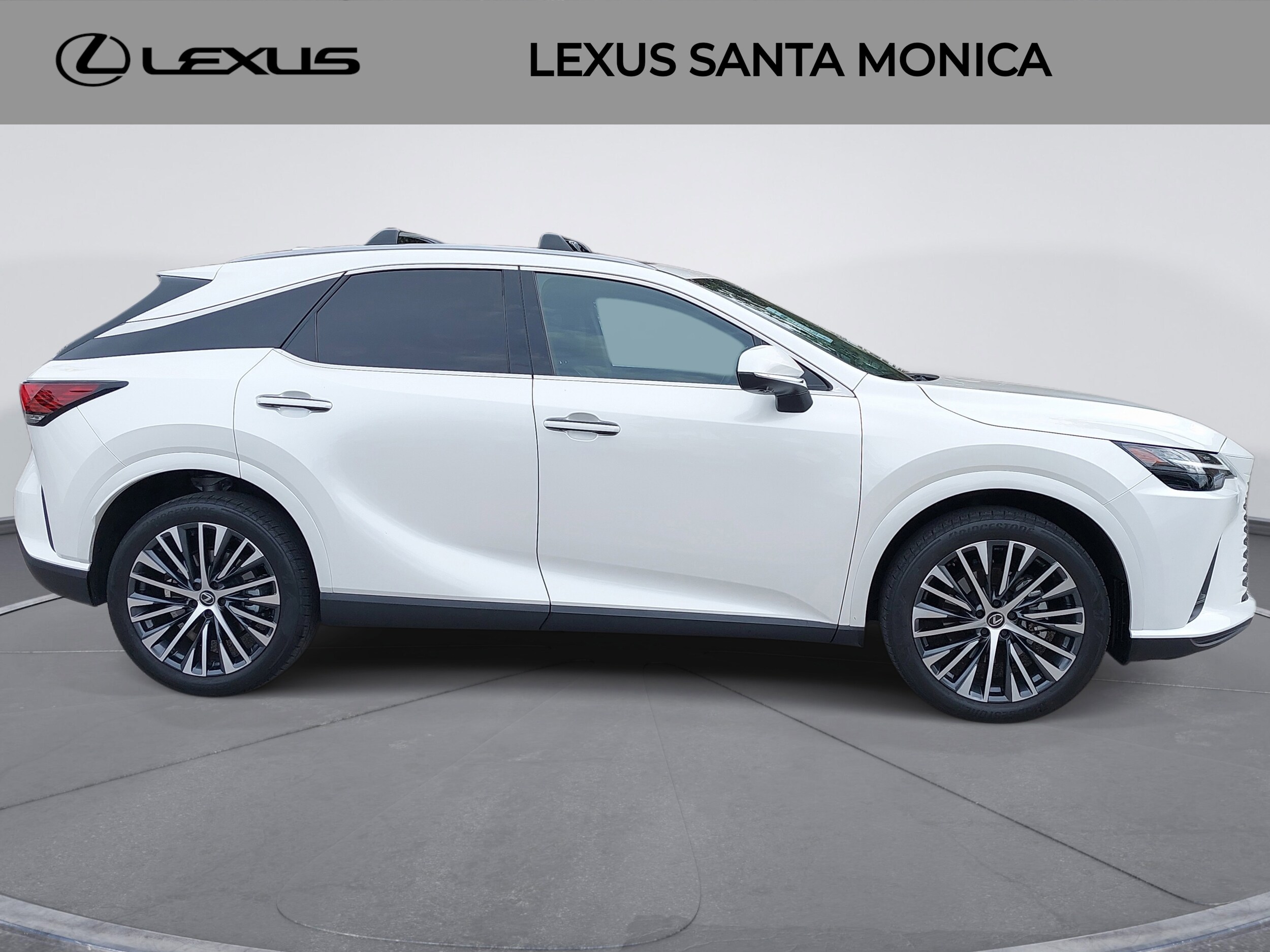 2024 Lexus RX 350 Premium photo 4