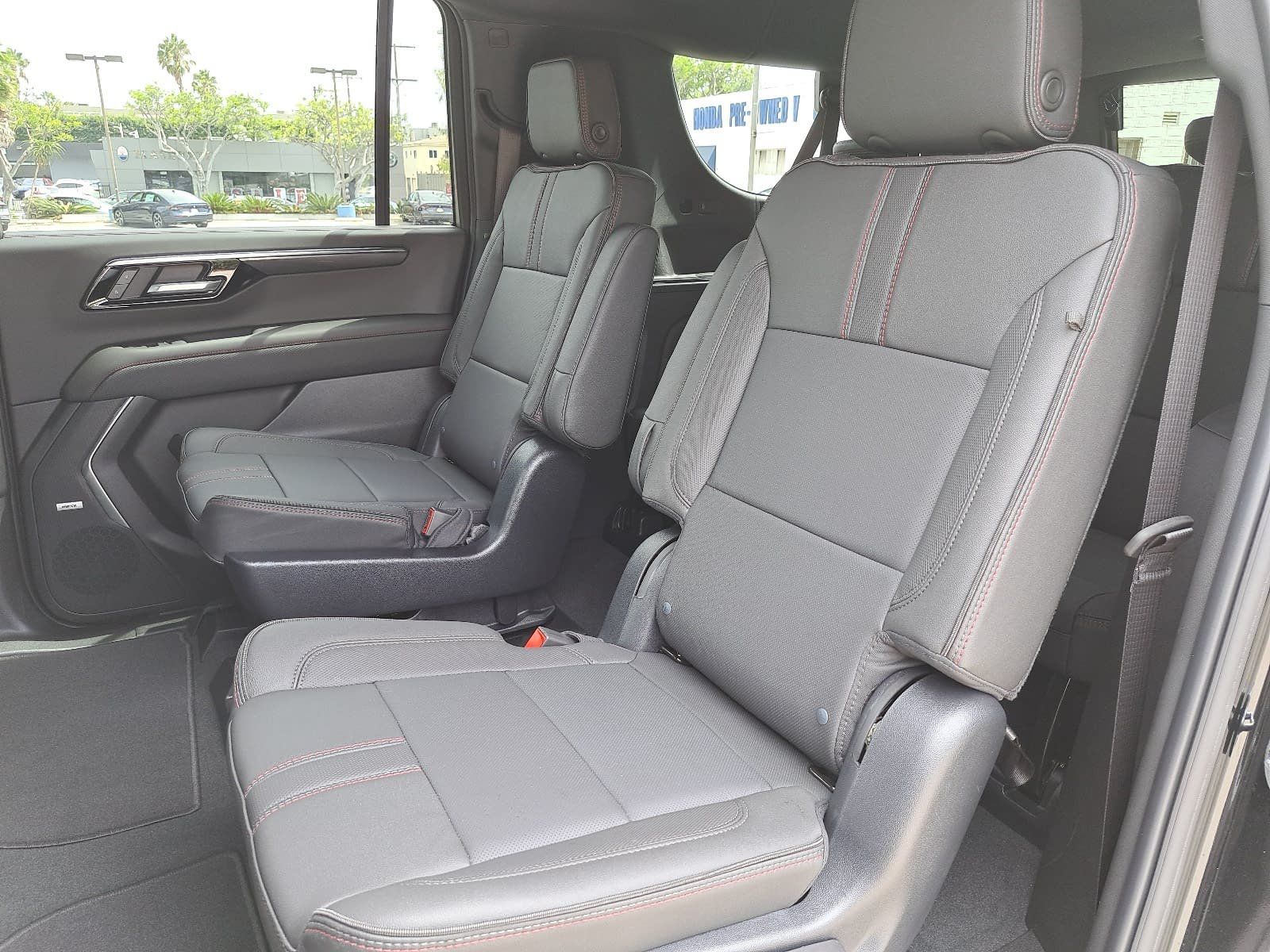 2026 Chevrolet Suburban RST - Photo 16