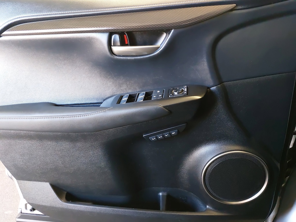2021 Lexus NX 300 photo 31