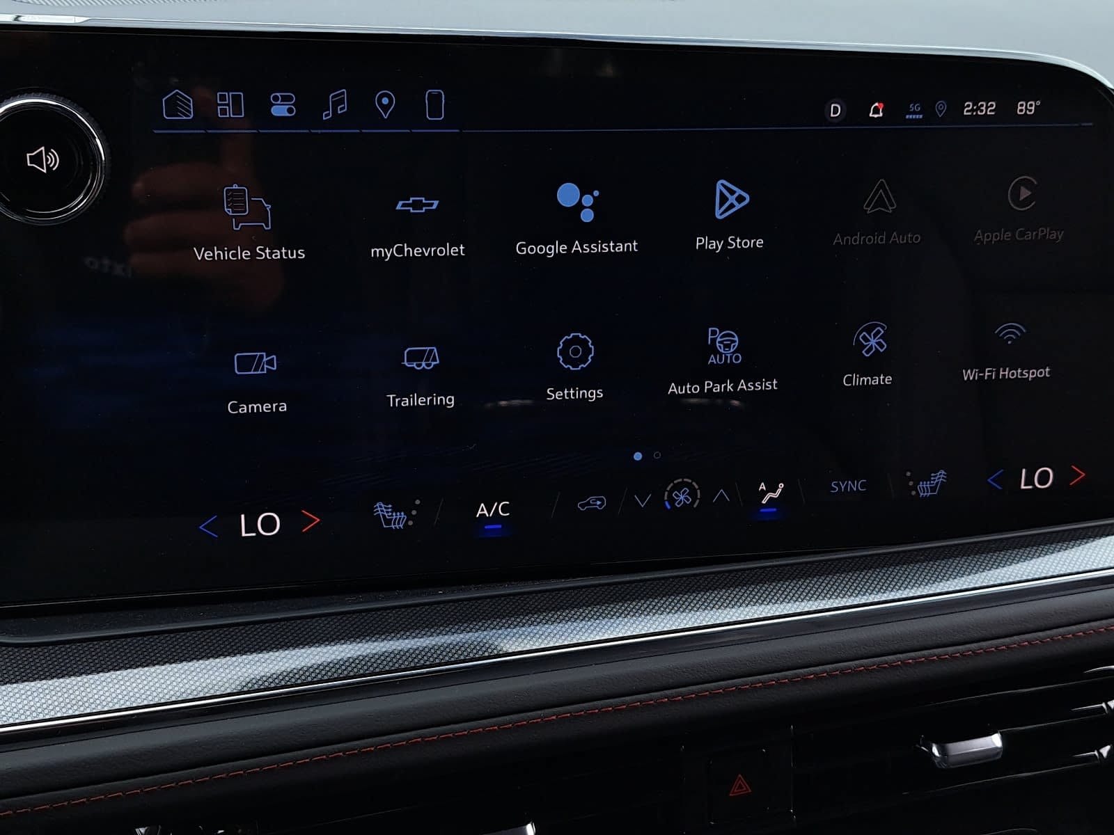 2026 Chevrolet Suburban RST - Photo 23