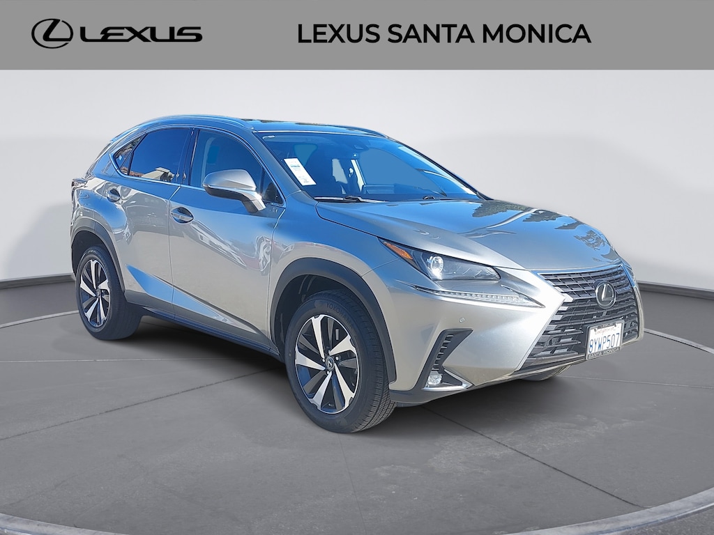 2021 Lexus NX 300 photo 2