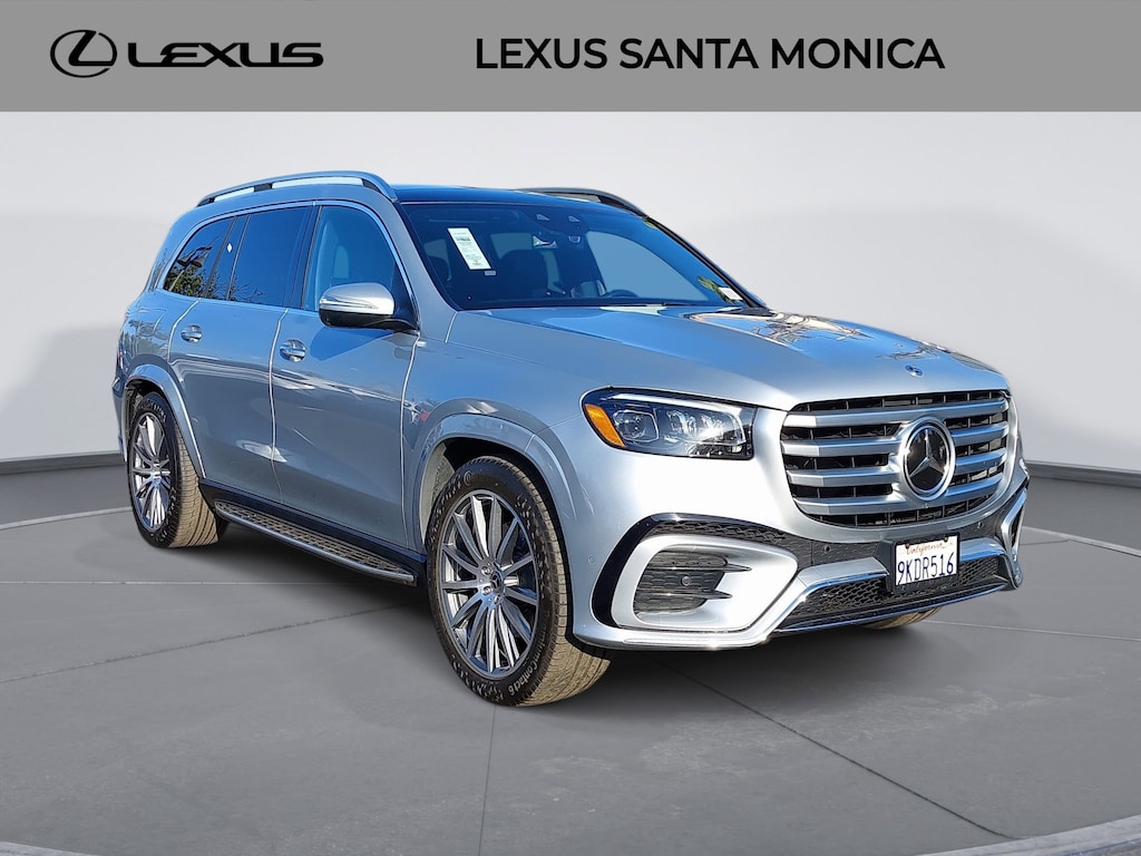 2024 Mercedes Benz GLS 450 photo 2