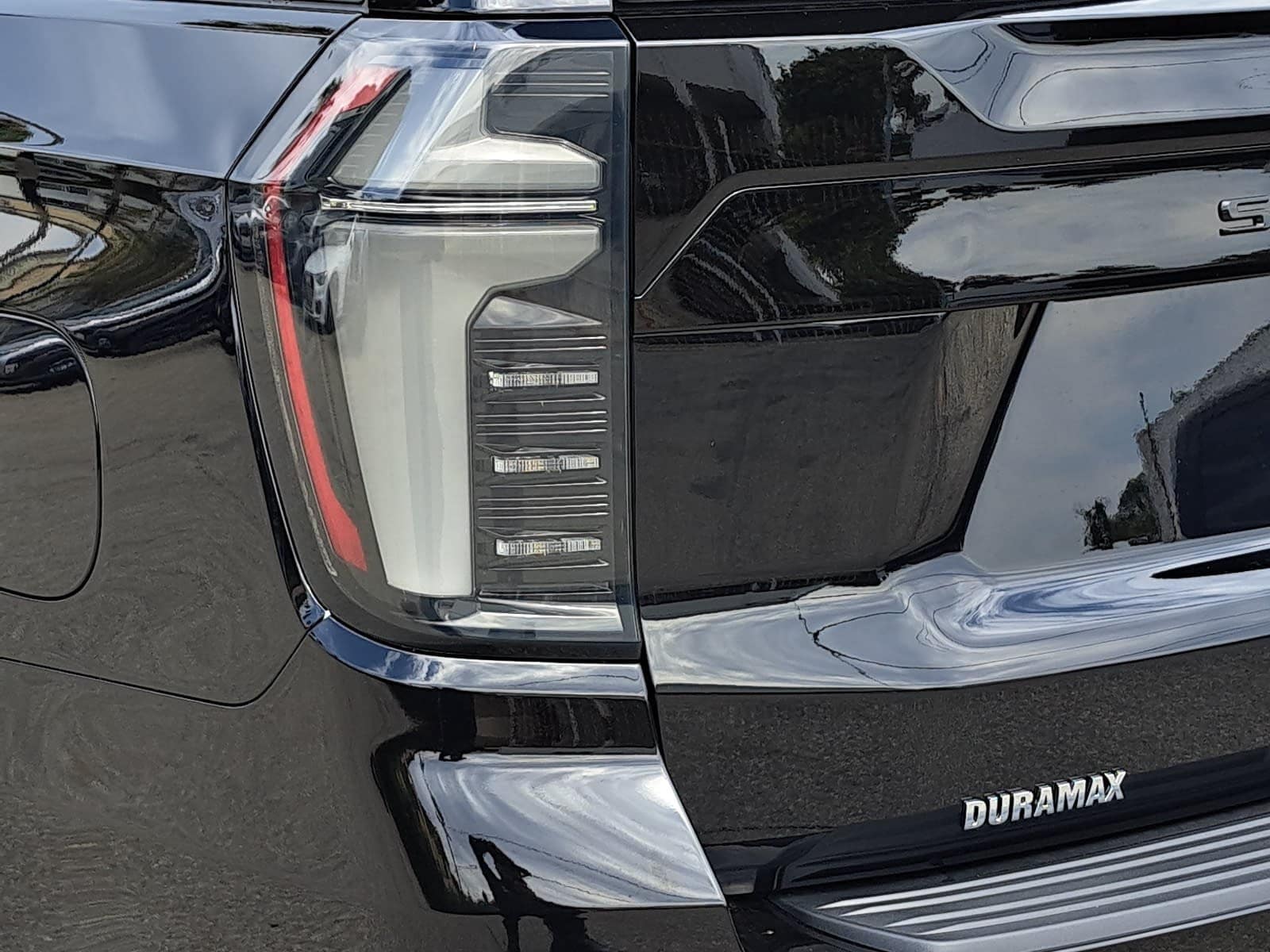 2026 Chevrolet Suburban RST - Photo 38