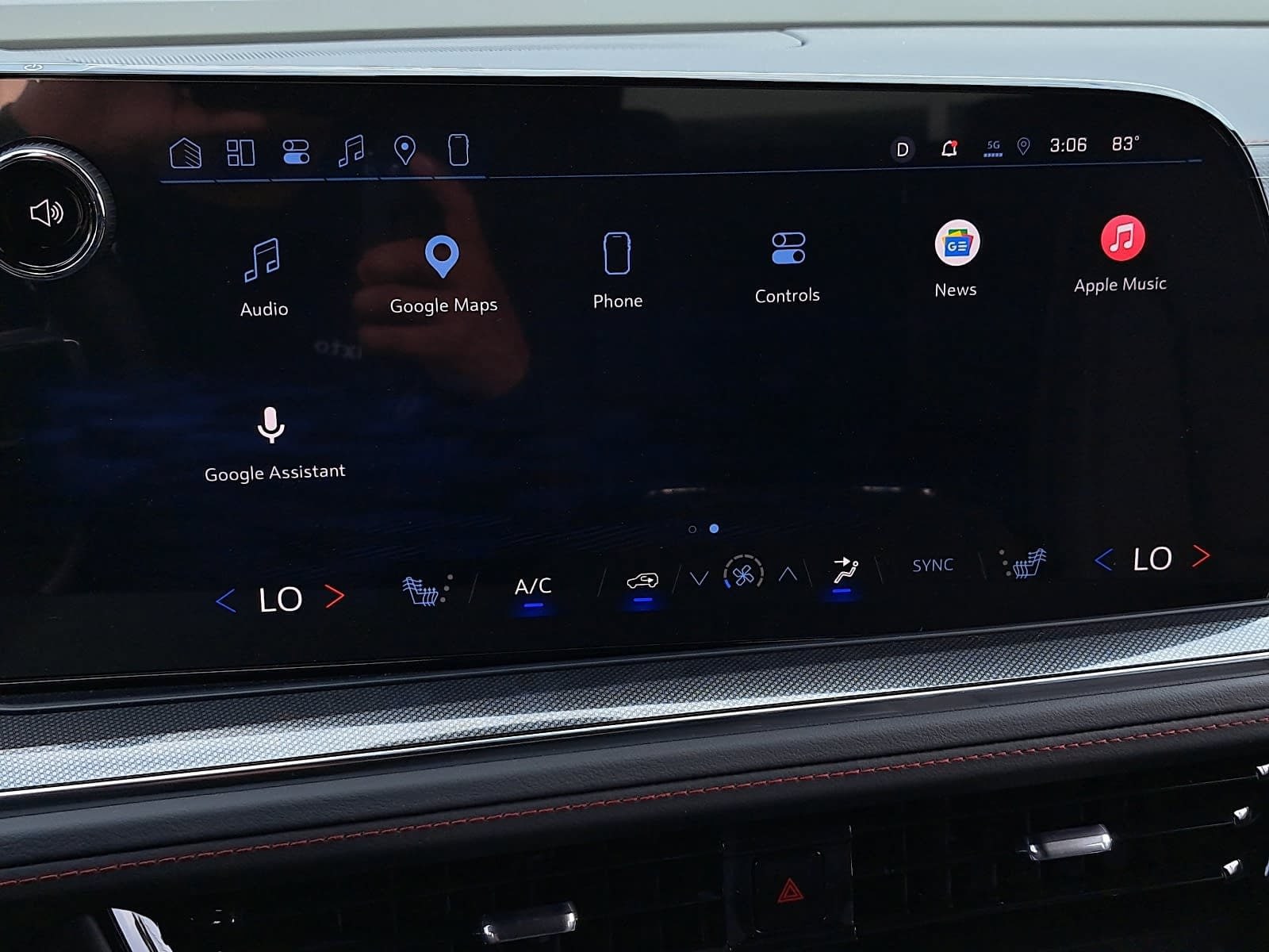 2026 Chevrolet Suburban RST - Photo 25