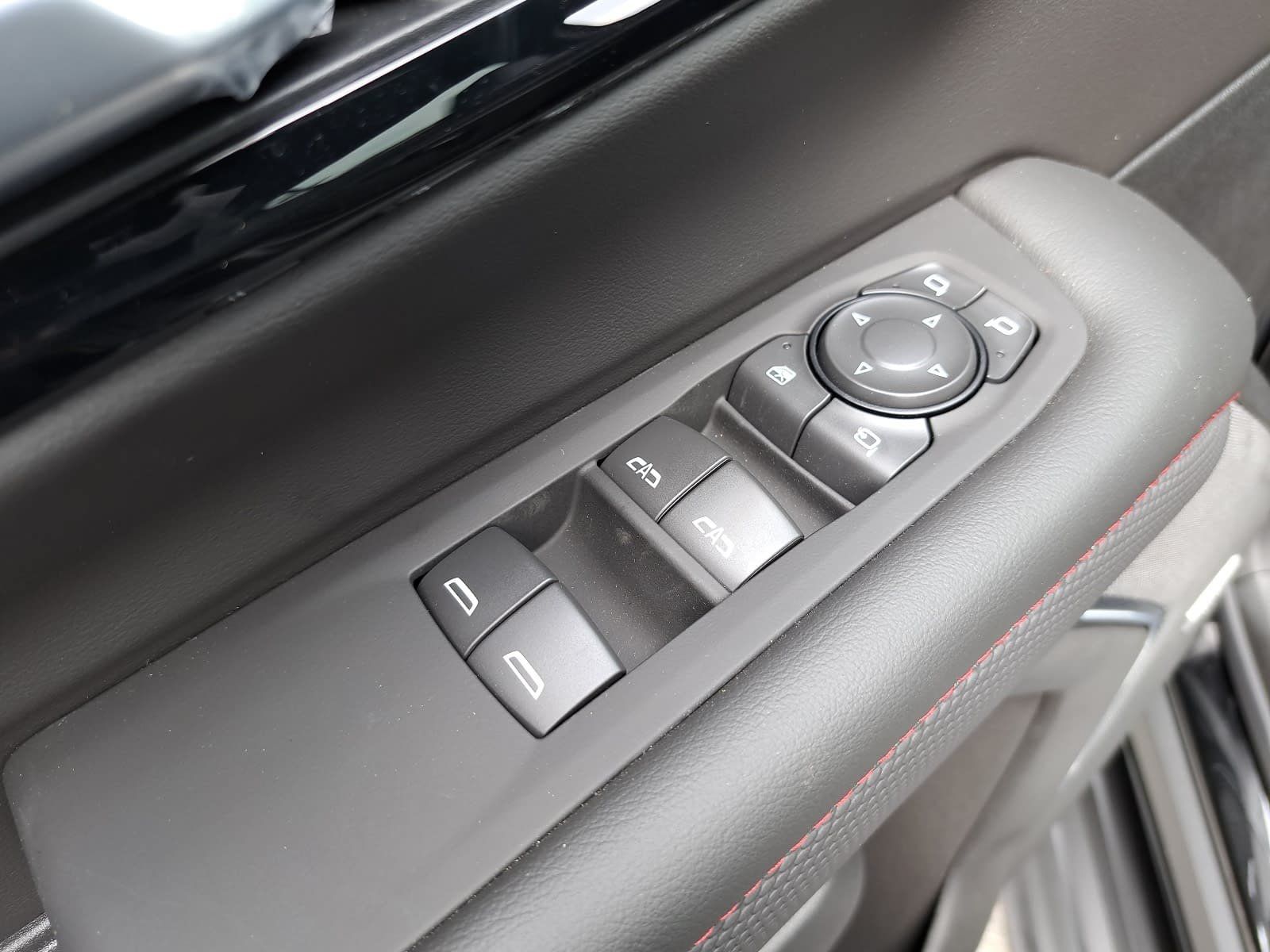 2026 Chevrolet Suburban RST - Photo 31