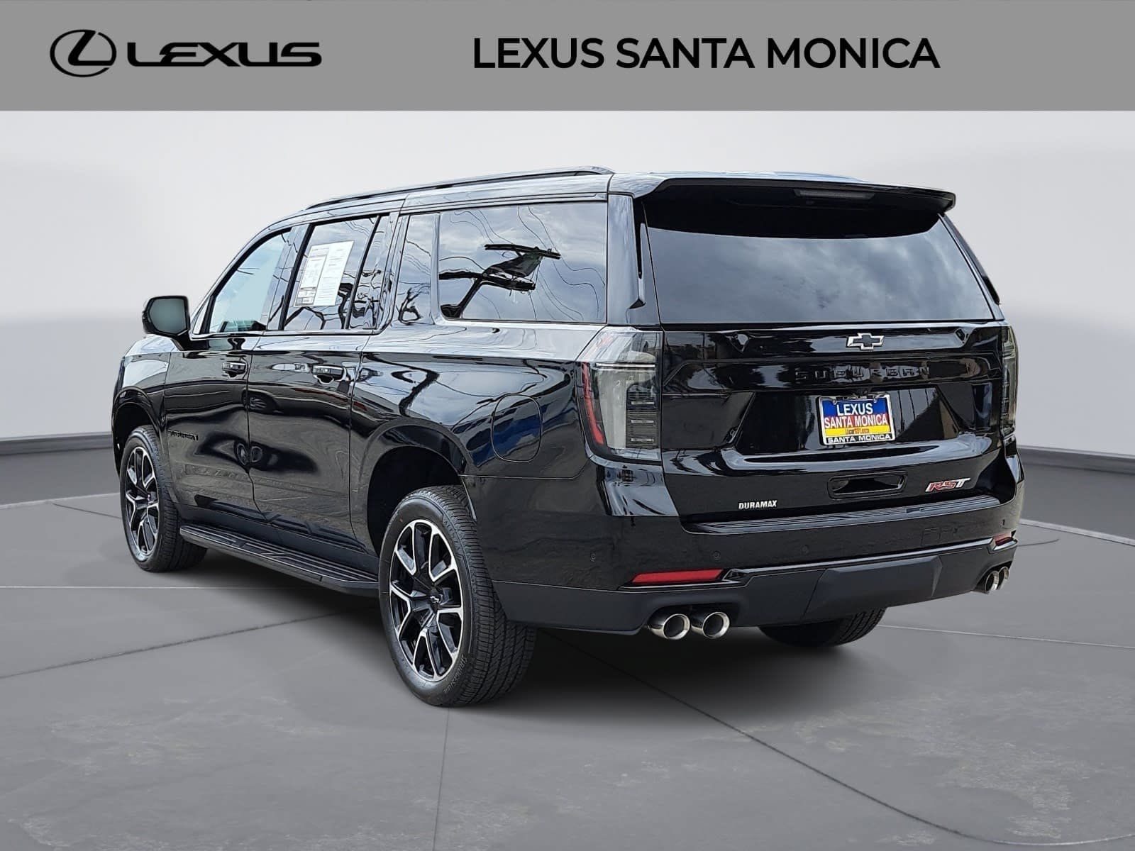 2026 Chevrolet Suburban RST - Photo 7