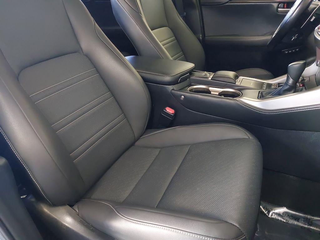 2021 Lexus NX 300 photo 9