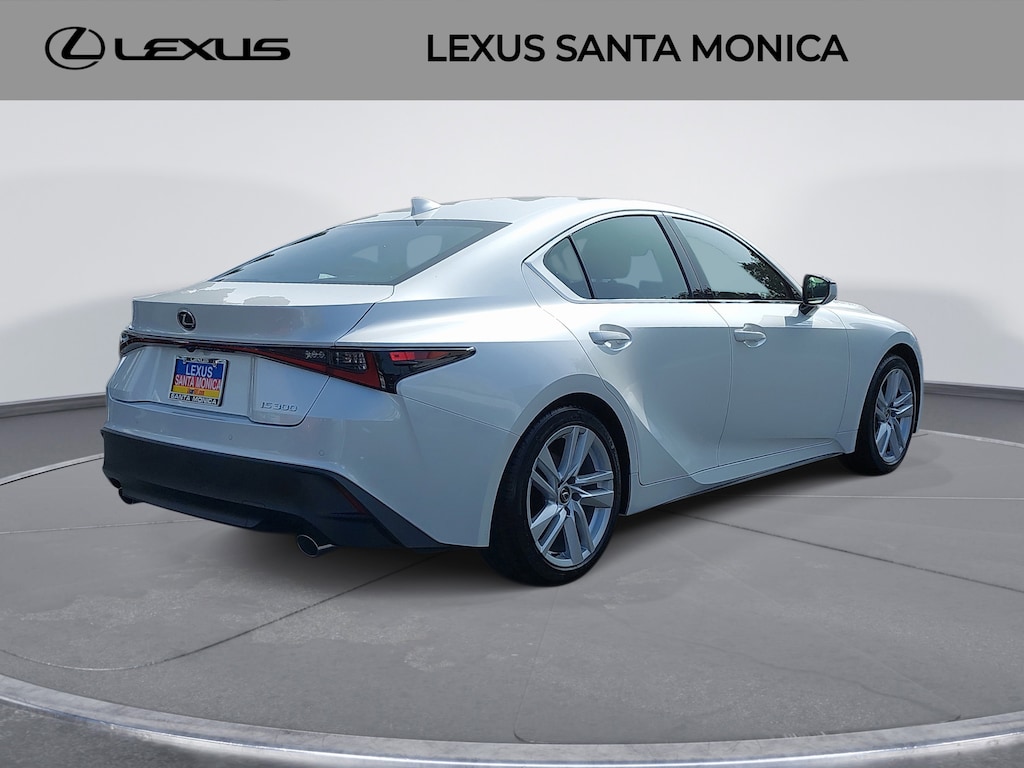 2025 Lexus IS 300 photo 3