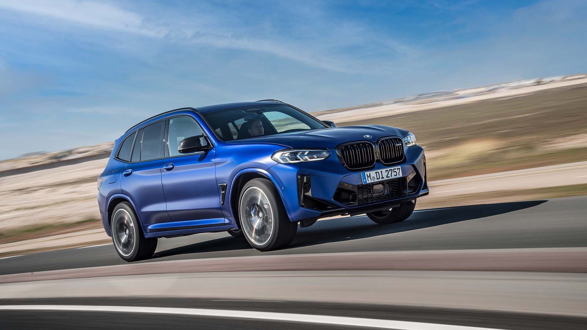 lexus-nx-vs-bmw-x3-5.jpeg