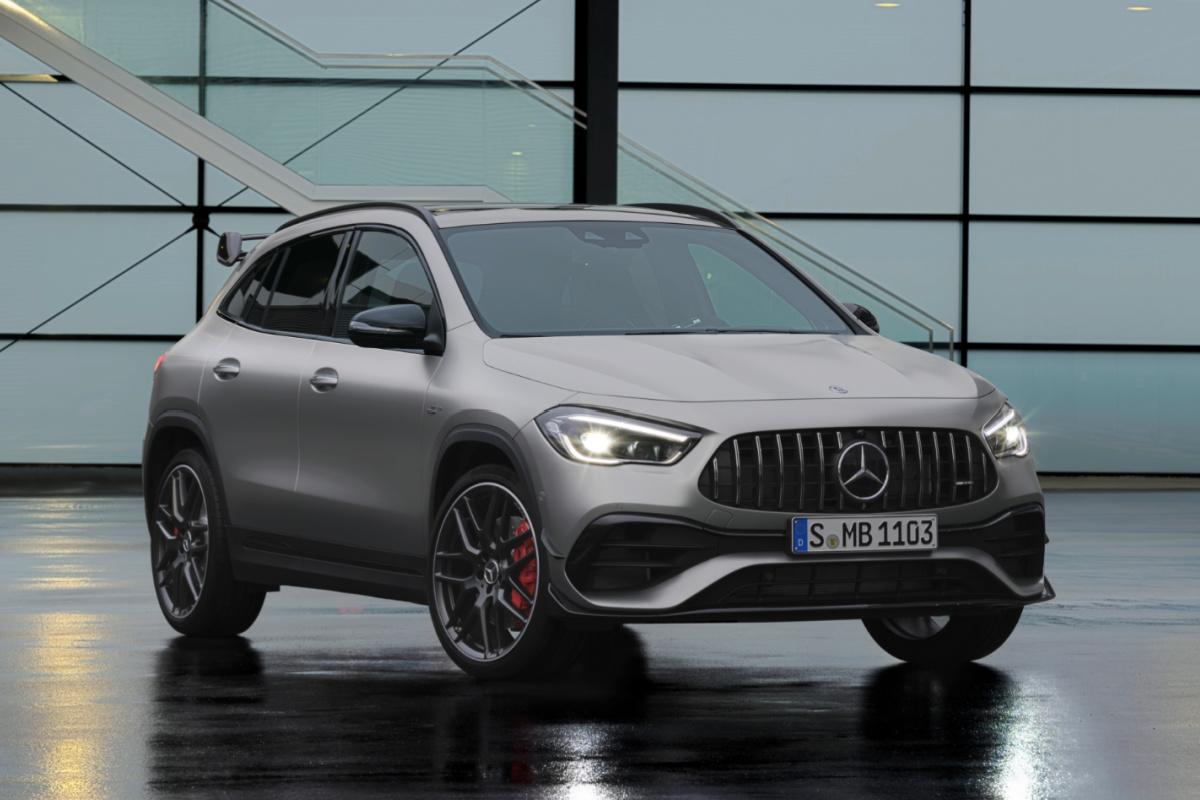 2022-mercedes-benz-gla-vs-lexus-nx-5.jpeg