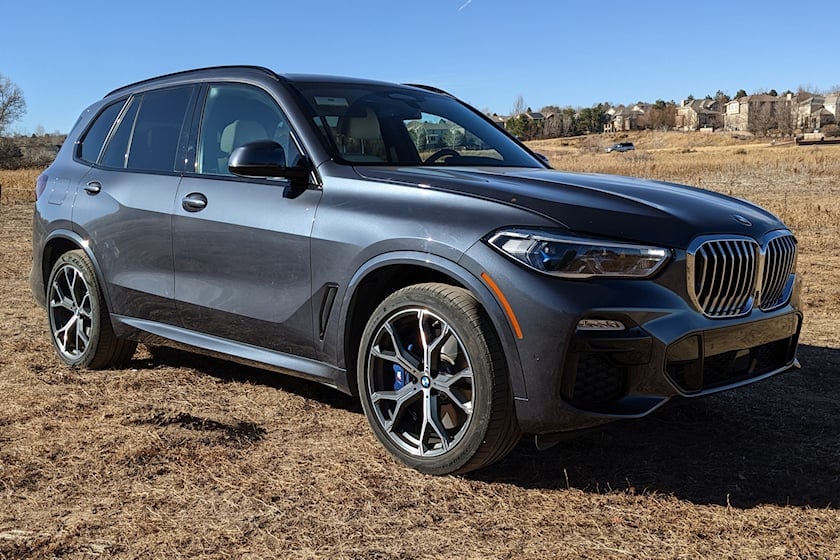 bmw-x5-vs-lexus-rx-350.jpeg