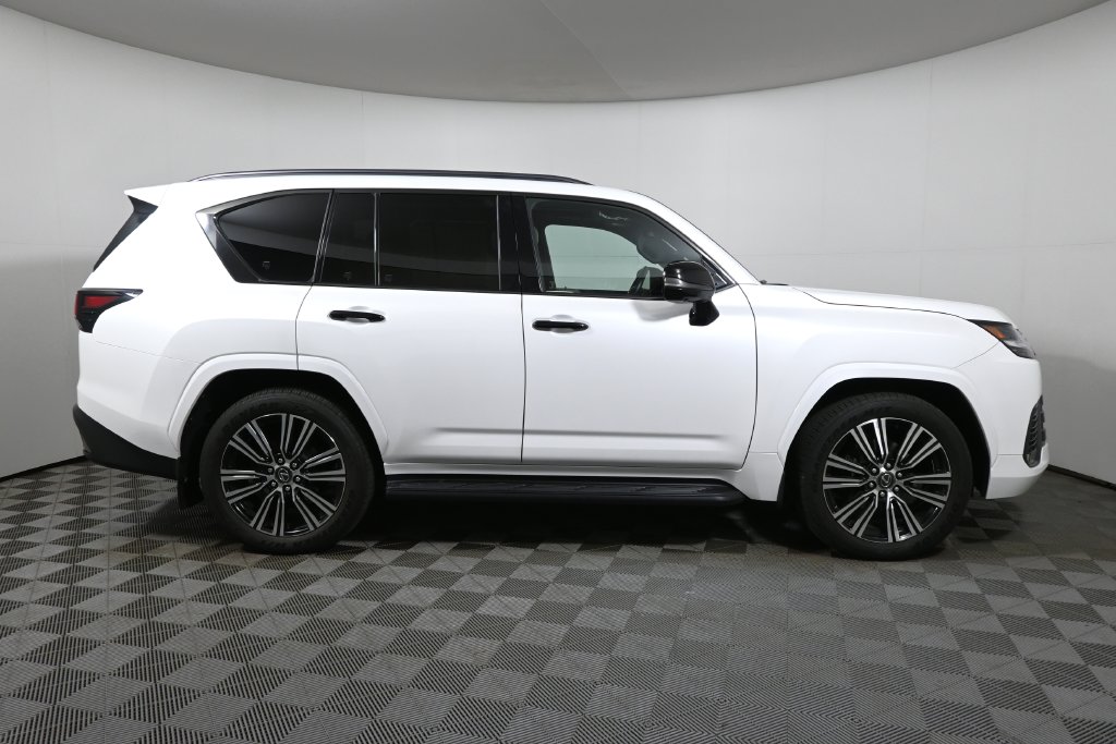 2024 Lexus LX Luxury - Photo 7