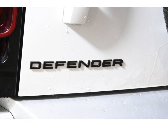 2025 Land Rover Defender S - Photo 36