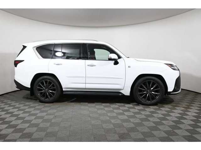 2026 Lexus LX 600 F-Sport - Photo 8