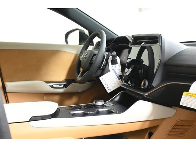 2026 Lexus RZ Premium - Photo 31