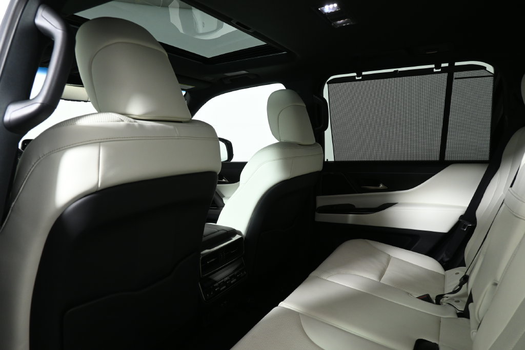 2024 Lexus LX Luxury - Photo 28