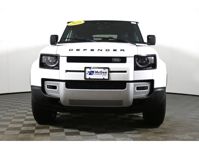 2025 Land Rover Defender S - Photo 10