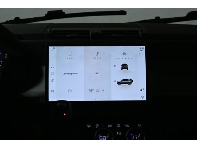 2025 Land Rover Defender S - Photo 22