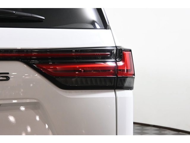 2026 Lexus LX 600 F-Sport - Photo 13