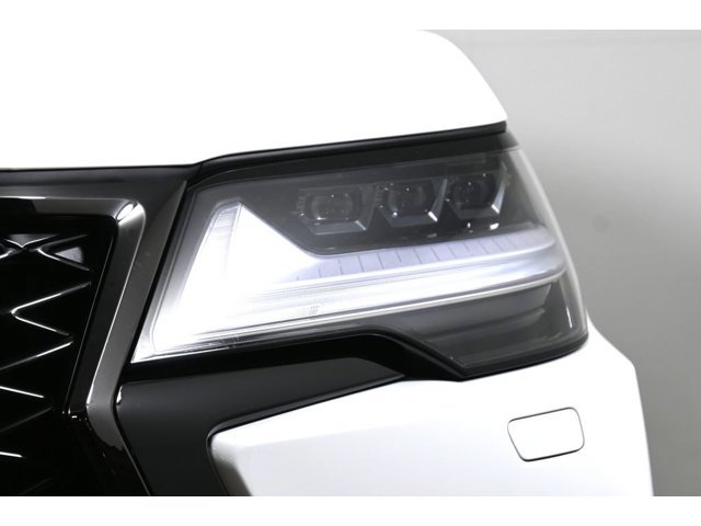 2026 Lexus LX 600 F-Sport - Photo 11