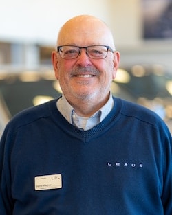 Staff member David W. from ID_36a869