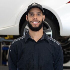 Staff member Adriel A from ID_613b02