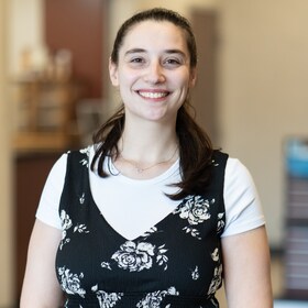 Staff member Victoria V from ID_36a869