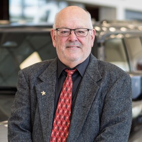 Staff member David W. from ID_36a869
