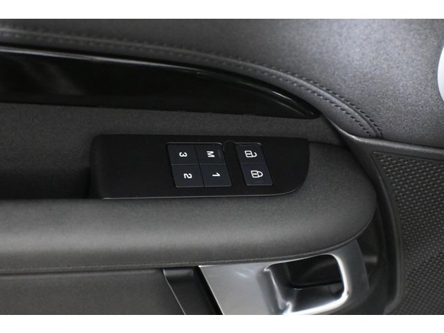 2024 Land Rover Discovery S - Photo 29