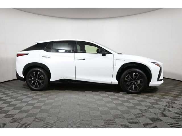 2026 Lexus RZ Premium - Photo 8