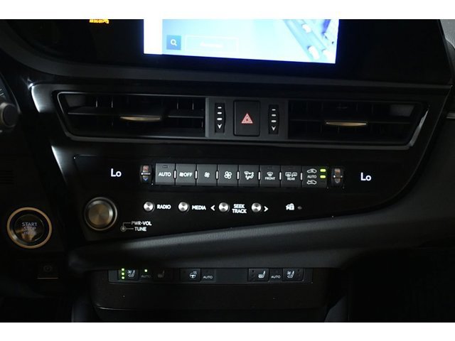 2024 Lexus ES 250 - Photo 22